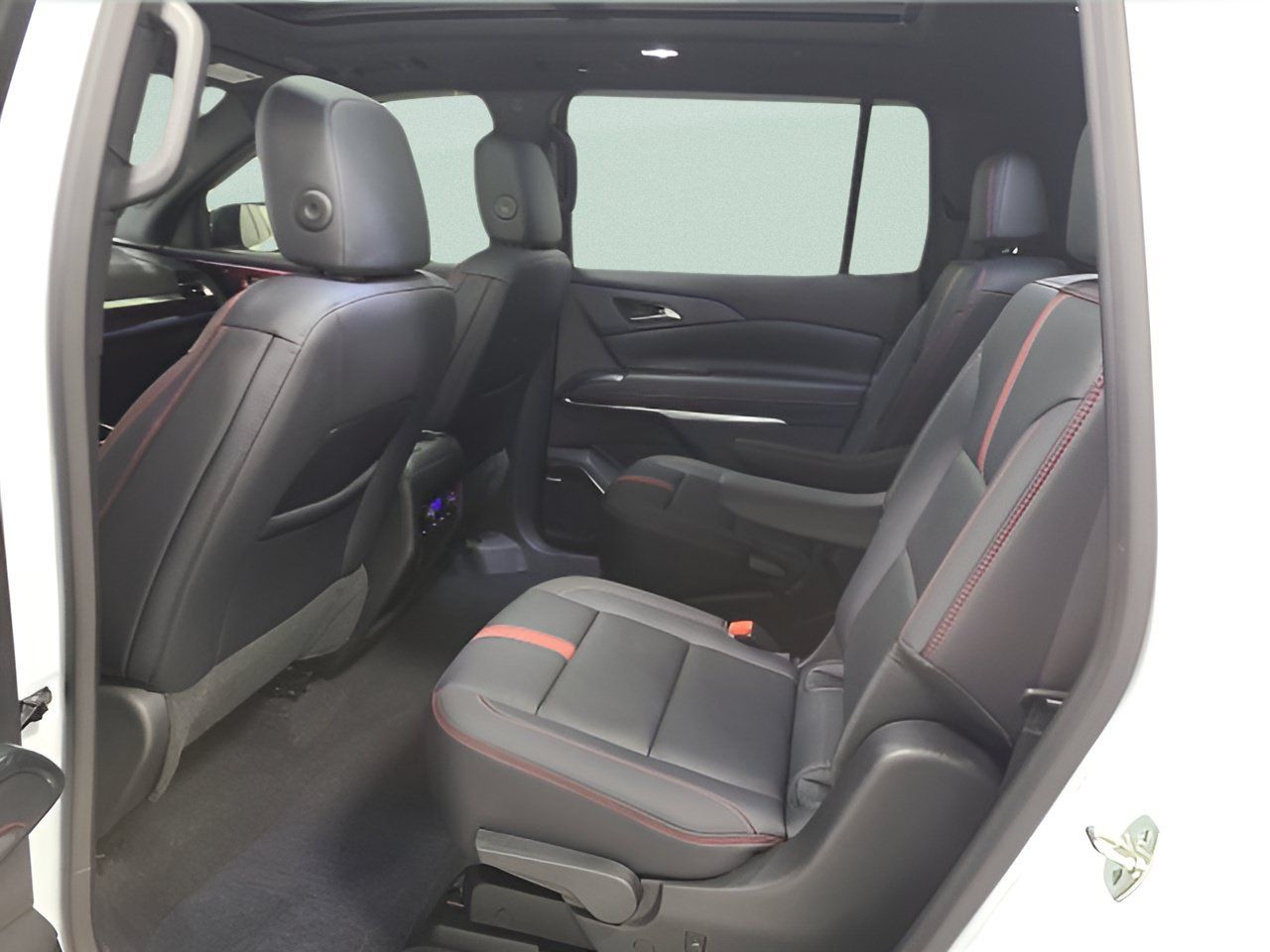 Used 2026 Chevrolet Traverse RS w/ LPO, Floor Liner Package AWD/4WD image 20