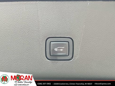 Certified 2023 Chevrolet Traverse LT FWD image 12