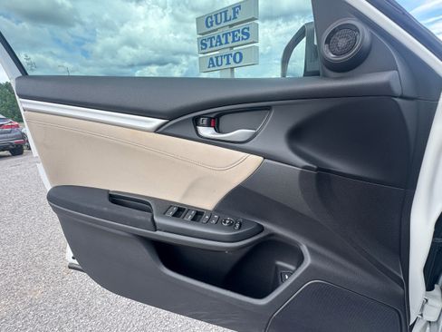 Used 2017 Honda Civic EX image 21