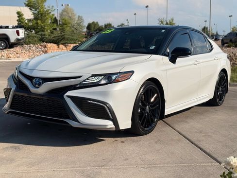 Used 2023 Toyota Camry XSE w/ Cold Weather Package FWD image 3