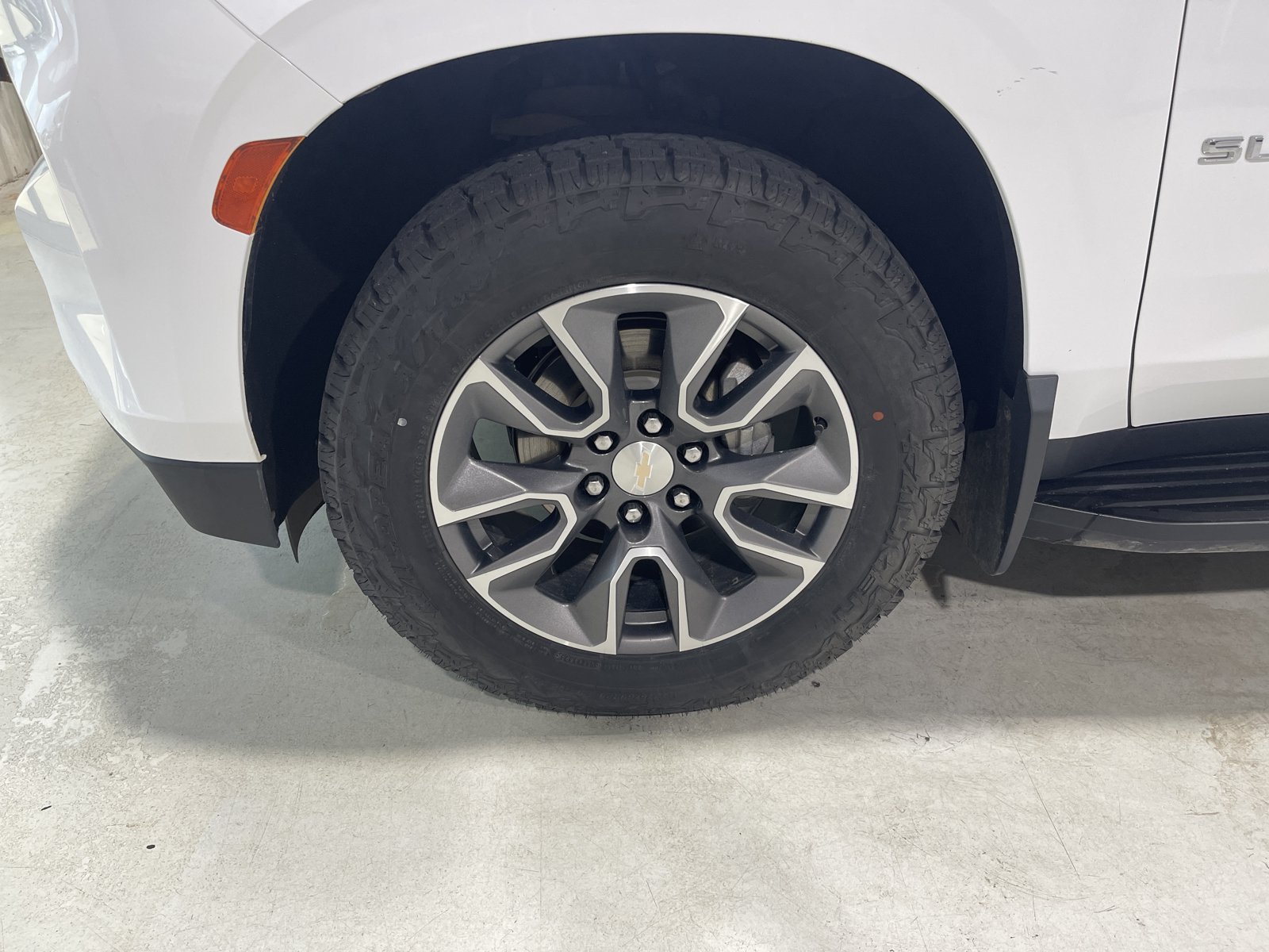 Used 2023 Chevrolet Suburban LS AWD/4WD image 10