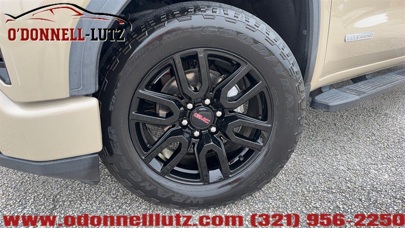 Used 2022 GMC Sierra 1500 Elevation AWD/4WD image 2