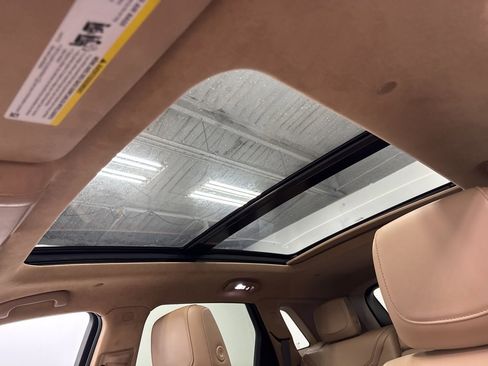 Used 2017 Cadillac XT5 Platinum image 21