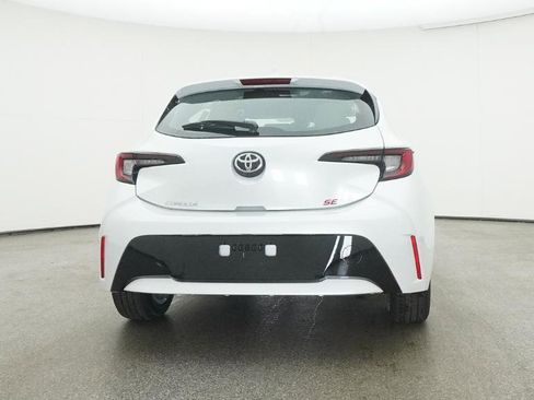 New 2025 Toyota Corolla SE image 17