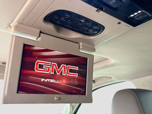 Used 2016 GMC Yukon XL SLT w/ Open Road Package RWD image 26