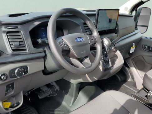 New 2026 Ford Transit 250 148 Medium Roof RWD image 28