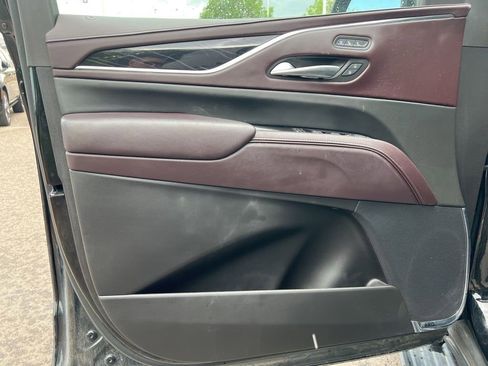 Used 2023 Cadillac Escalade ESV V w/ LPO, Floor Liner Package AWD/4WD image 16