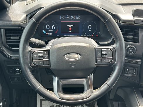 Used 2023 Ford Expedition Platinum AWD/4WD image 25