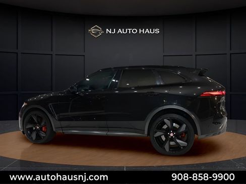 Used 2021 Jaguar F-PACE SVR image 5