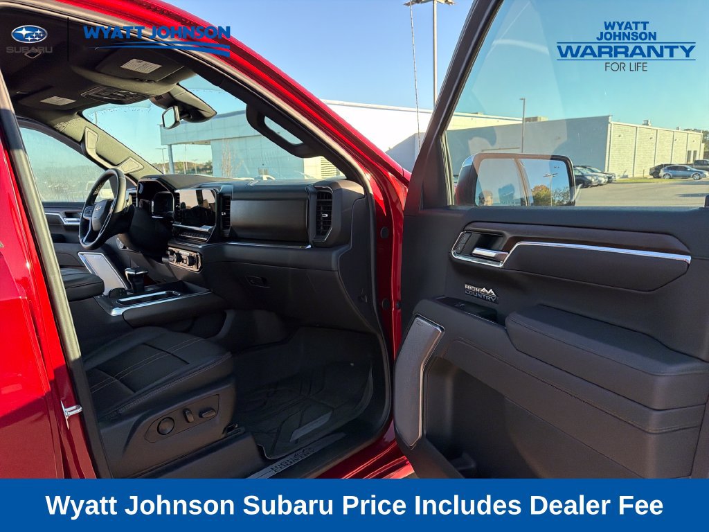 Used 2025 Chevrolet Silverado 1500 High Country w/ High Country Premium Package AWD/4WD image 37