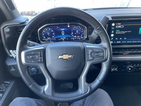 Used 2022 Chevrolet Silverado 1500 LT image 18