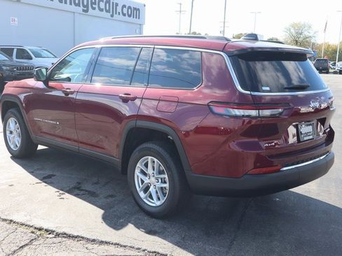 New 2025 Jeep Grand Cherokee L Laredo image 23