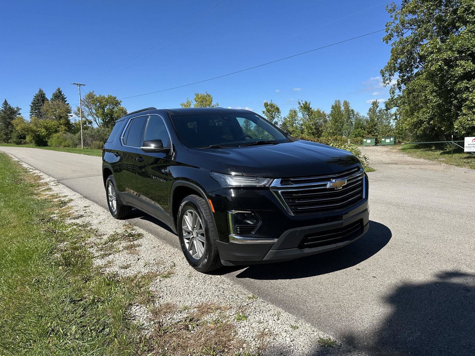 Used 2023 Chevrolet Traverse LT FWD image 28
