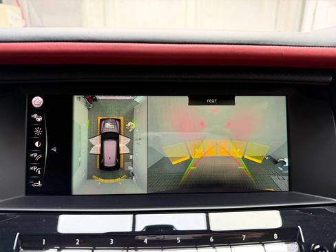 Used 2020 Rolls-Royce Cullinan image 42