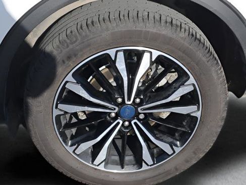 Used 2021 Ford Escape SEL w/ SEL Stealth AWD Package image 30