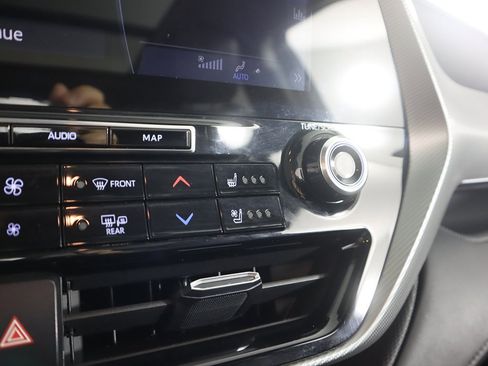 Used 2022 Toyota Highlander Platinum image 57