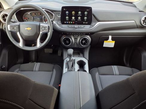 Used 2026 Chevrolet Blazer LT w/ Convenience Package AWD/4WD image 12