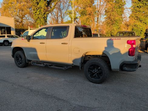 Used 2025 Chevrolet Silverado 1500 Custom Trail Boss image 2