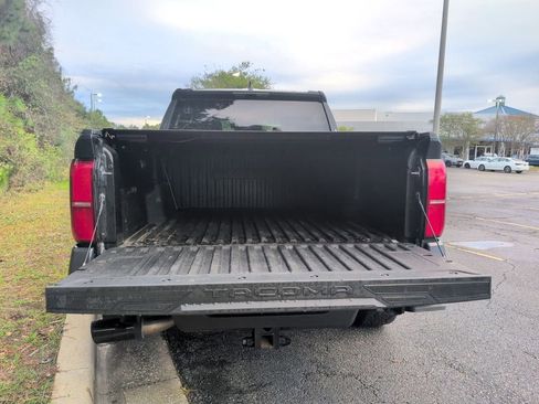 Used 2024 Toyota Tacoma TRD Sport image 5