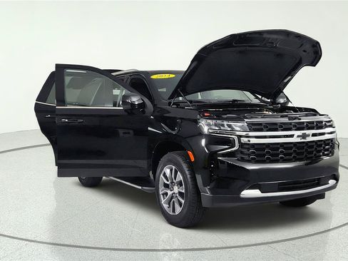 Used 2024 Chevrolet Tahoe LS AWD/4WD image 8