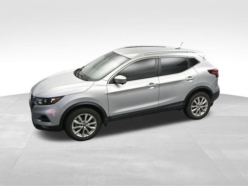 Used 2022 Nissan Rogue Sport SV w/ Technology Package FWD image 19