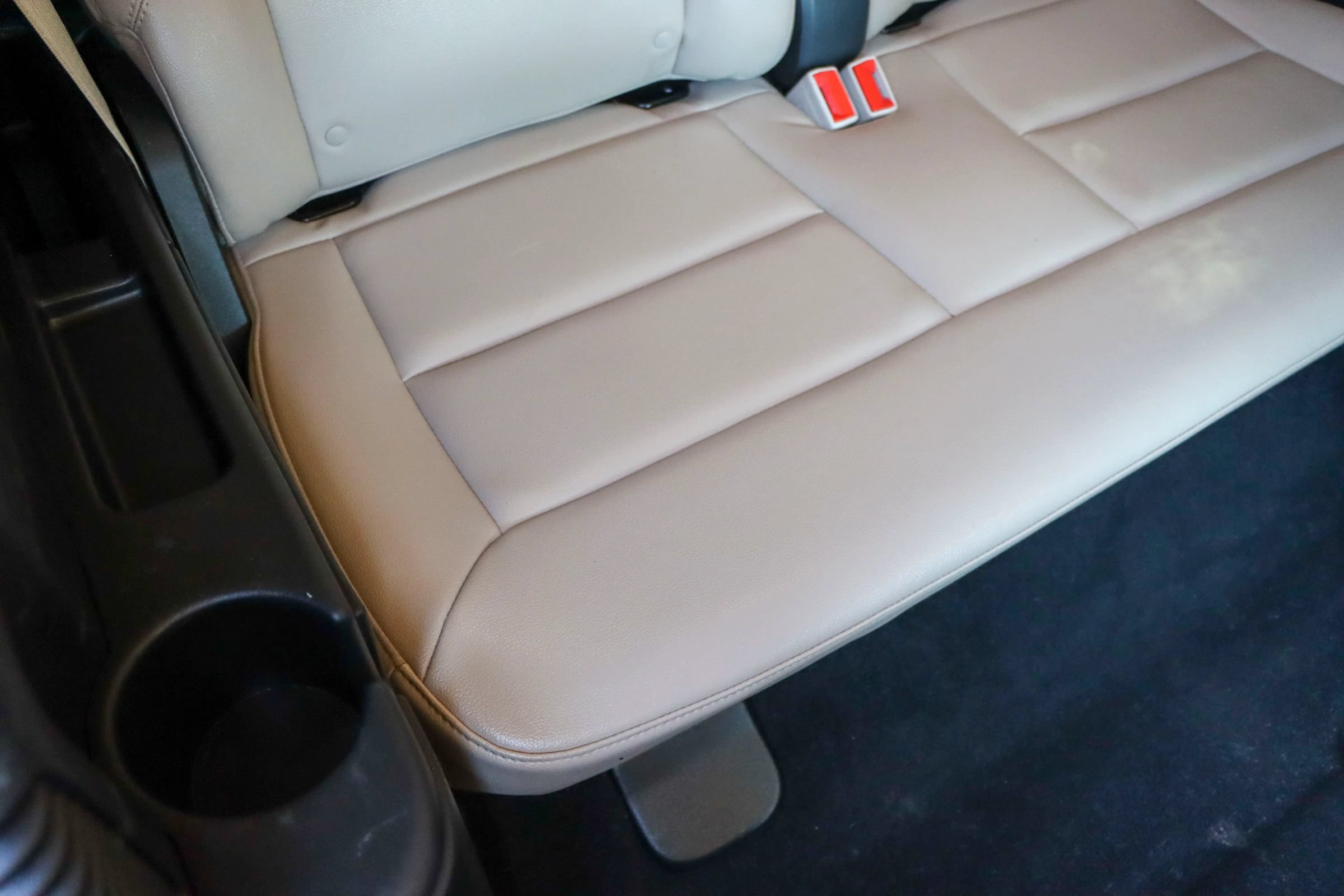 Used 2020 Ford Explorer Limited RWD image 21