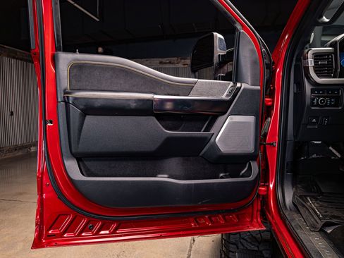 Used 2023 Ford F250 Platinum image 29