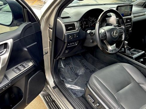 Used 2023 Lexus GX 460 Premium image 9