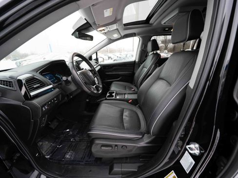 Used 2023 Honda Odyssey Elite image 9