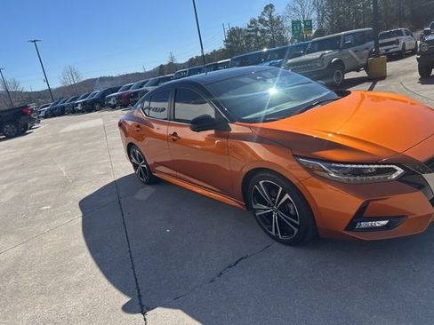 Used 2023 Nissan Sentra SR w/ SR Premium Package image 8