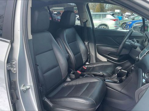 Used 2017 Buick Encore Premium w/ Experience Buick Package image 7