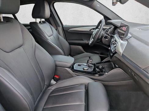 Used 2025 BMW X4 xDrive30i image 22