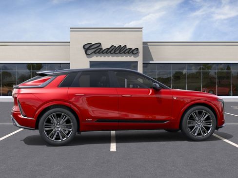 New 2026 Cadillac Lyriq V AWD/4WD image 35