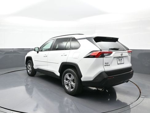 Certified 2022 Toyota RAV4 XLE image 8