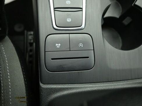 Certified 2022 Ford Escape SE w/ Cold Weather Package image 14