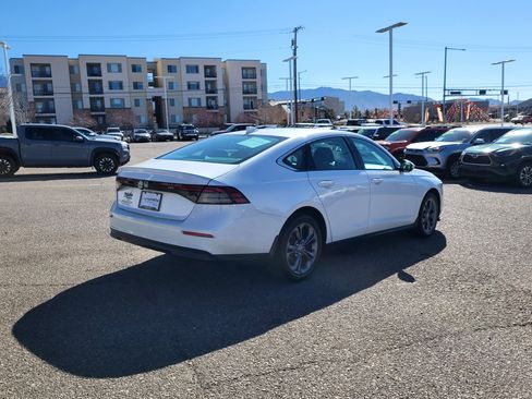 Used 2023 Honda Accord EX image 5