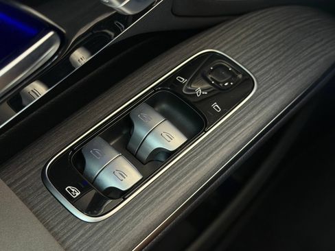 Certified 2023 Mercedes-Benz EQS 580 4MATIC Sedan image 23