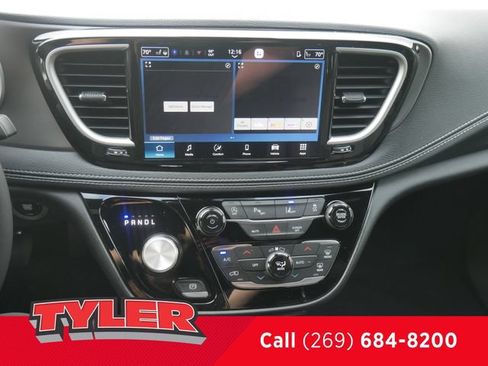 New 2027 Chrysler Pacifica Select FWD image 50
