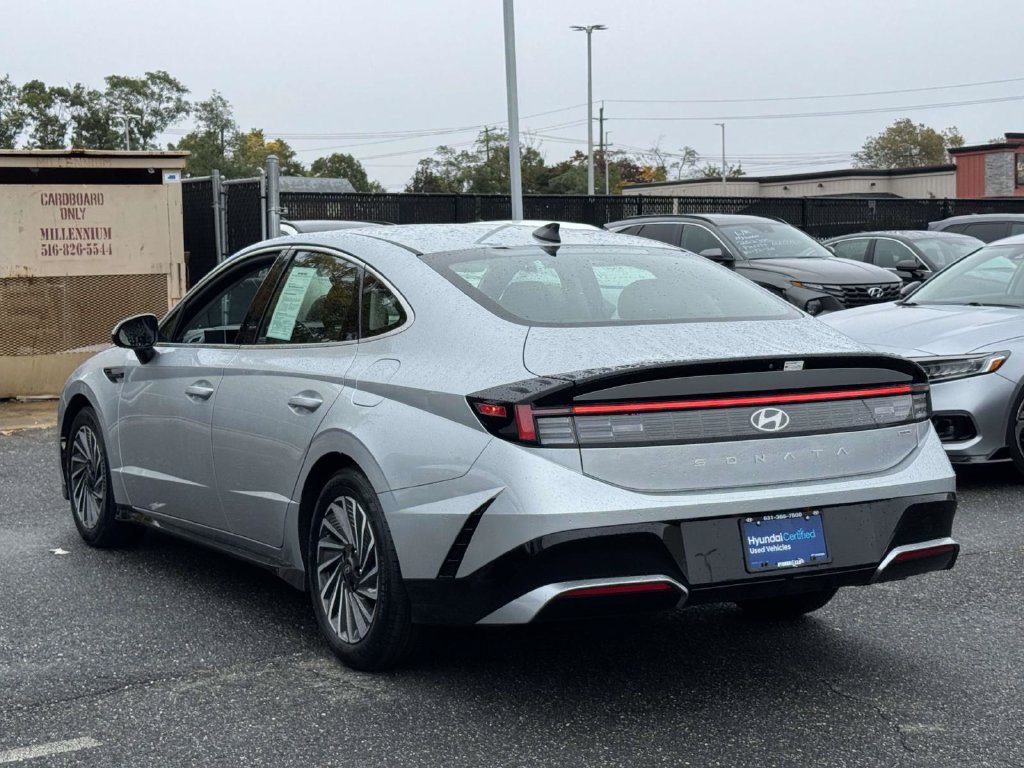 Used 2025 Hyundai Sonata SEL FWD image 8