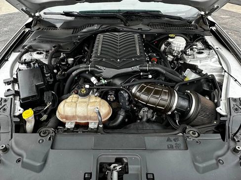 Used 2019 Ford Mustang GT Premium image 11