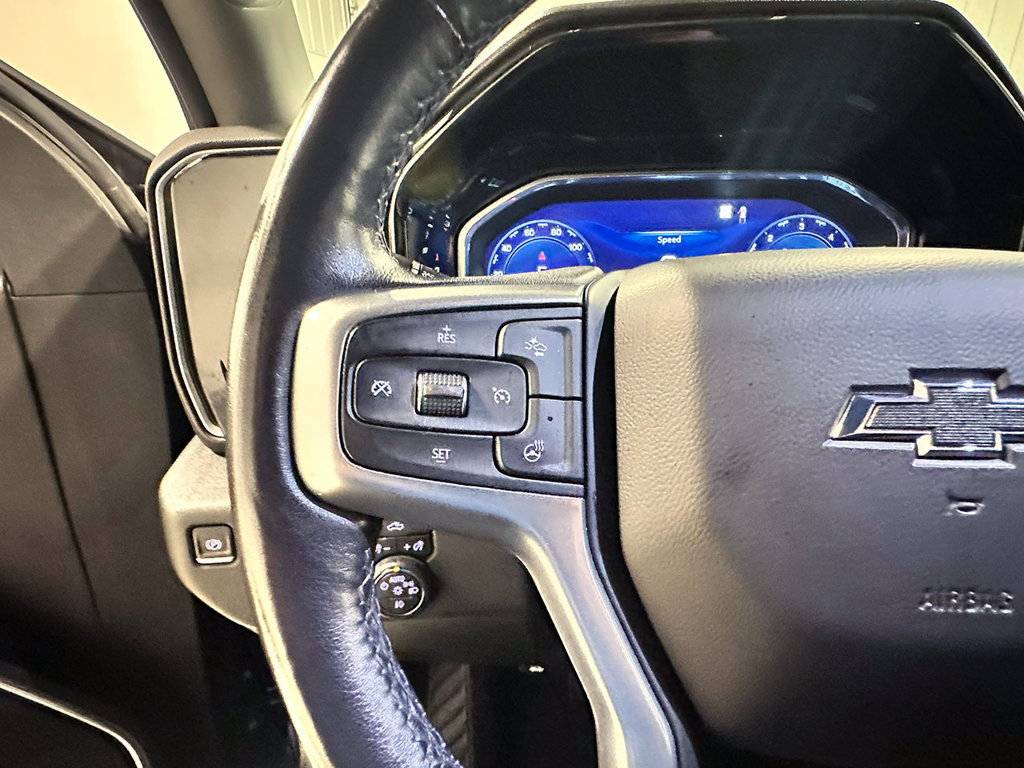 Used 2022 Chevrolet Silverado 1500 RST AWD/4WD image 35
