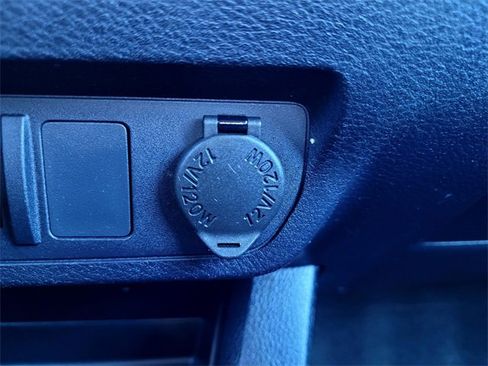 Used 2020 Toyota Tacoma V6 image 15