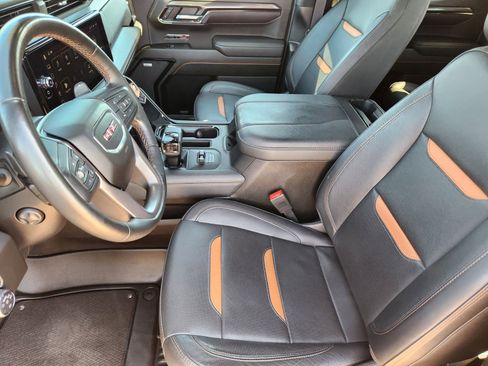 Used 2023 GMC Sierra 1500 AT4 w/ Technology Package AWD/4WD image 11