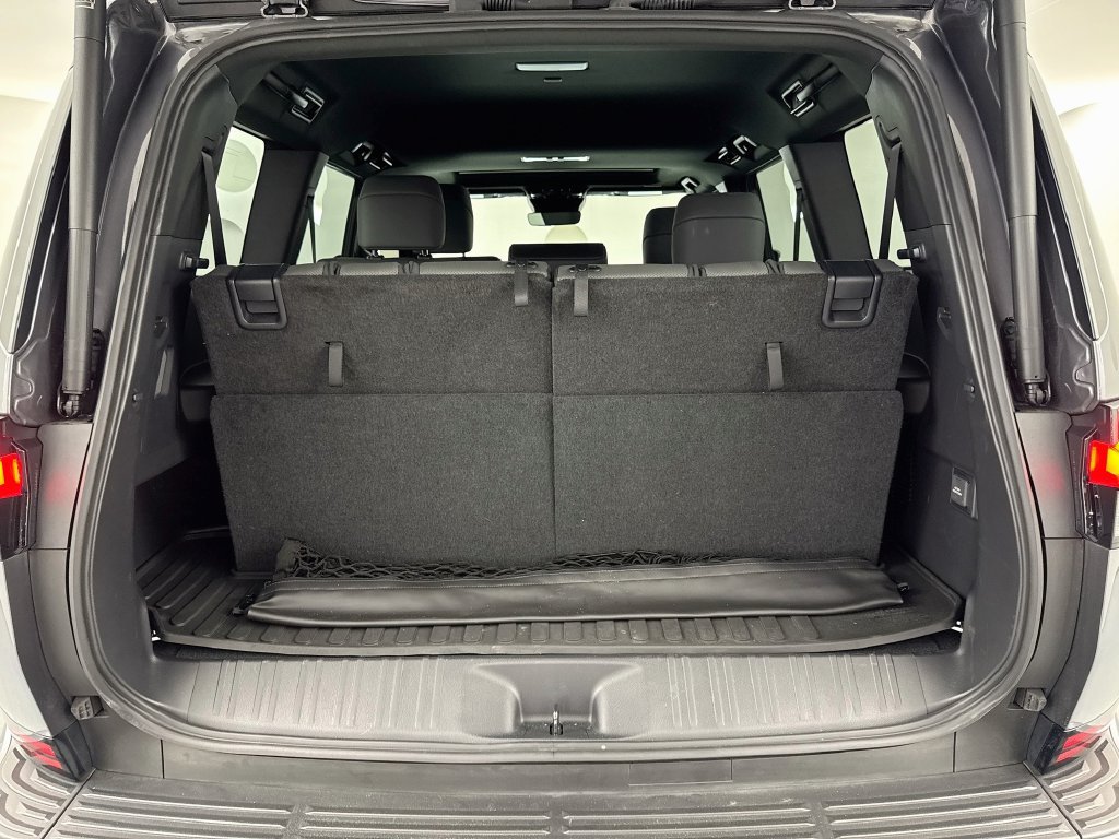 Used 2025 Lexus GX 550 w/ Cold Area Package AWD/4WD image 26