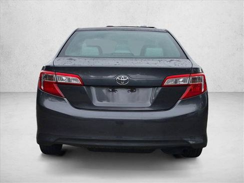 Used 2012 Toyota Camry LE FWD image 7