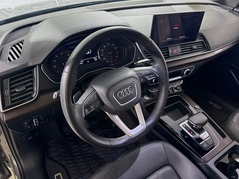 Used 2023 Audi Q5 2.0T Premium w/ Convenience Package AWD/4WD image 12