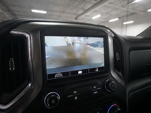 Used 2020 Chevrolet Silverado 1500 LT Trail Boss AWD/4WD image 19