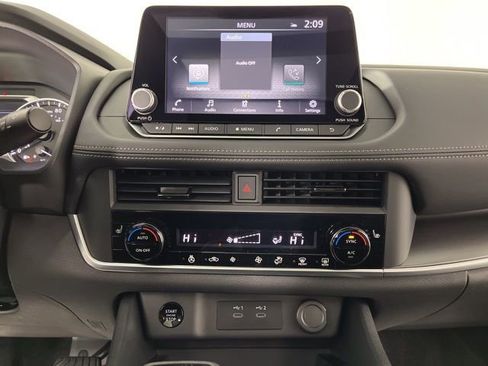 New 2026 Nissan Rogue SV image 25