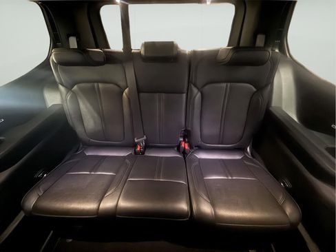 Used 2024 Jeep Wagoneer Series II w/ Flexible Seating Group image 31