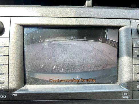 Used 2012 Toyota Prius Four w/ Deluxe Solar Roof Pkg image 23